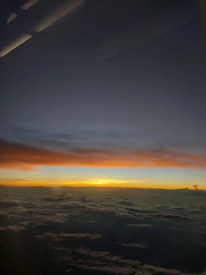 Cabin Crew Secrets: 8 Unwritten Rules of Online Casino Behavior, According to the Flight Attendant in All of Us